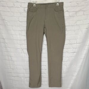 Greg Norman Men's Performance ML75 5-Pocket Golf Pants SIZE 32 X 32 Green